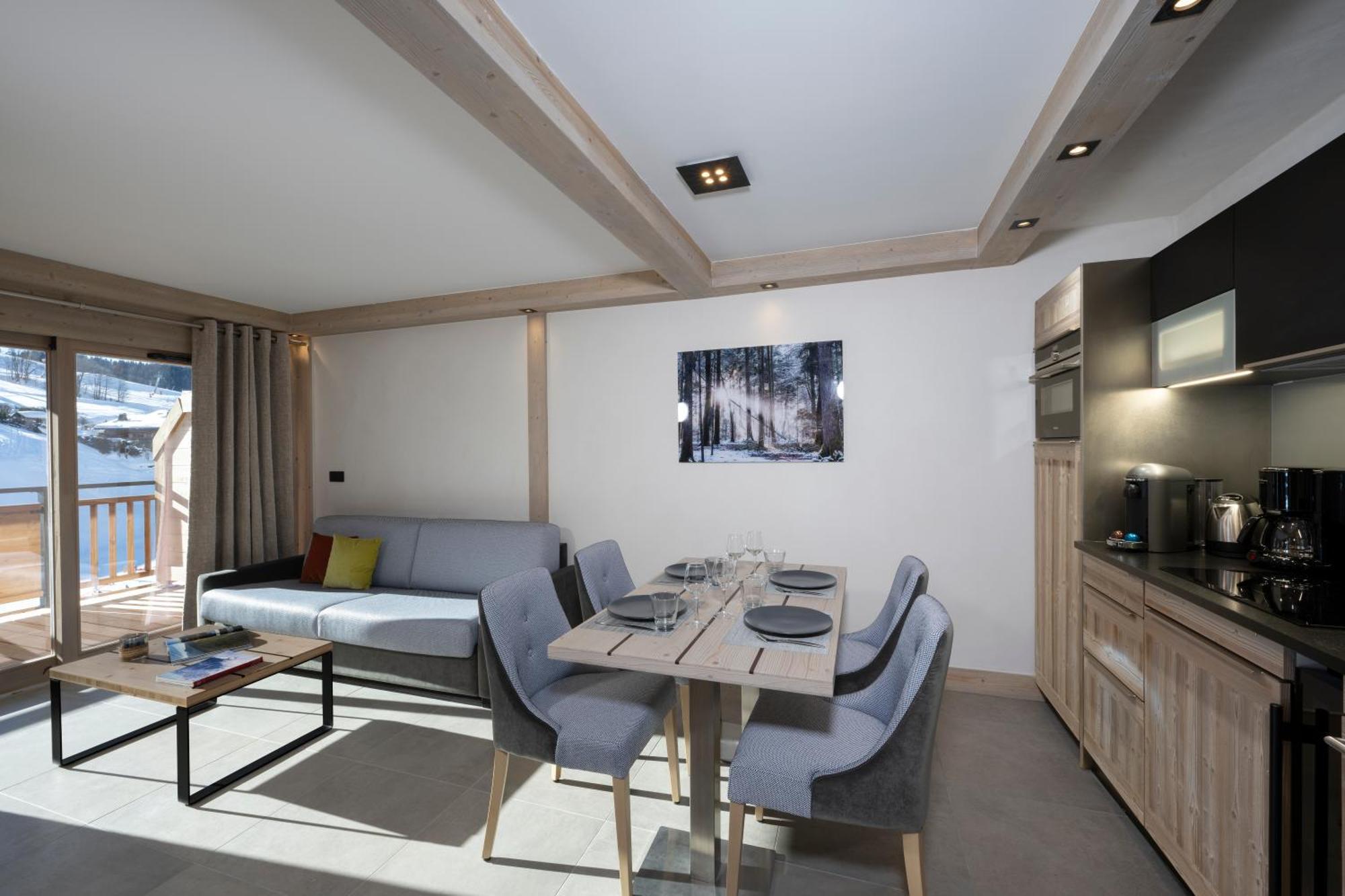 Mgm Hotels & Residences - Residence Le Roc Des Tours Le Grand-Bornand Room photo